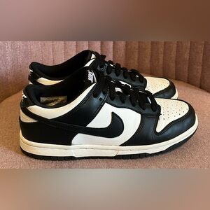 Nike Panda Dunks. Classic Black and White Low-Tops. Lightly worn. Kids size 4.5